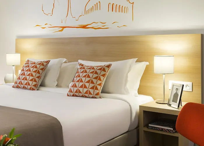 Aparthotel Citadines Presqu'ile 3*
