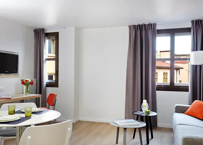 Citadines Presqu'ile 3*