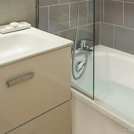 Citadines Presqu'île 3*