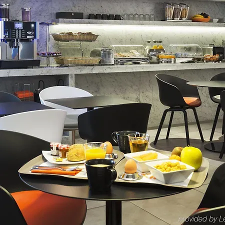 Aparthotel Citadines Presqu'ile 3*