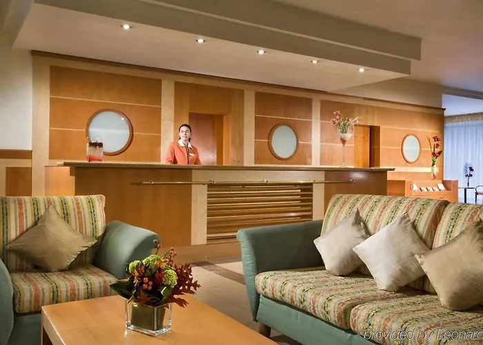 Apartmanhotel Citadines Presqu'ile 3*